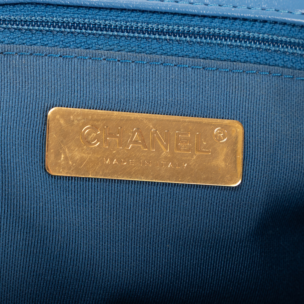 Chanel Classic 19 Flap - Picture 10 of 11